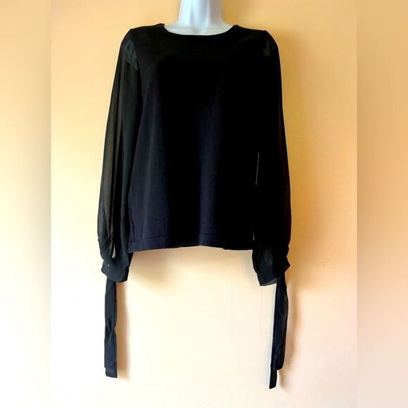 CeCe Sheer Sleeves Black Sweater Sz S - Picture 1 of 4